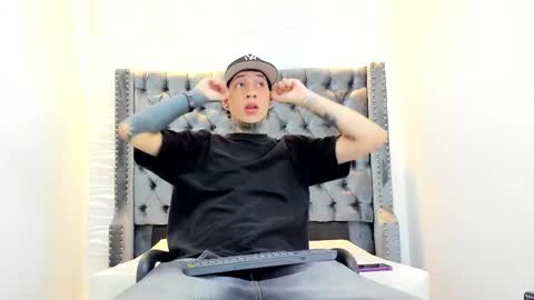 dante_armstrong online show from December 23, 2025, 3:48 am