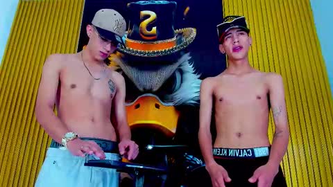 dante_brown1 online show from October 15, 2025, 9:37 pm