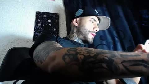 dante_d_angelo_ online show from February 3, 2026, 7:13 am