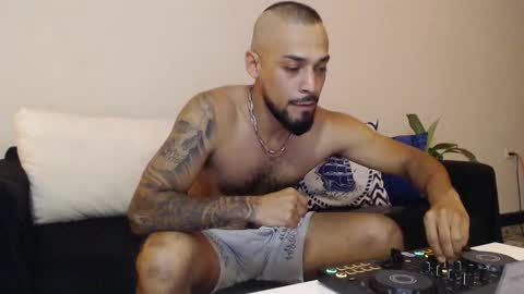 Snapshot of dante_hell1 chatting on September 10, 2025, 11:27 pm Dante Hell online show from September 10, 2025, 11:27 pm