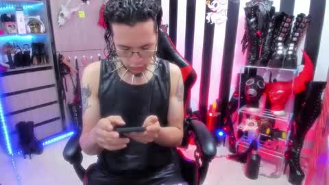 Snapshot of dante_infernos chatting on October 6, 2025, 1:30 pm Dante online show from October 6, 2025, 1:30 pm