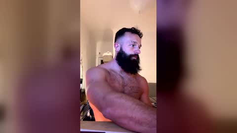 danteandmia online show from May 4, 2026, 9:44 pm