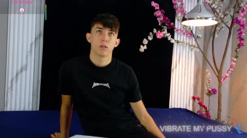 DANTEVIOLETE online show from May 5, 2026, 11:29 am
