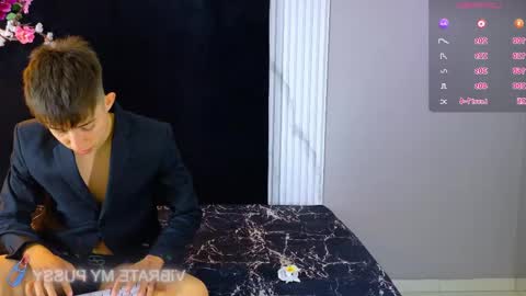 DANTEVIOLETE online show from June 3, 2026, 11:35 am