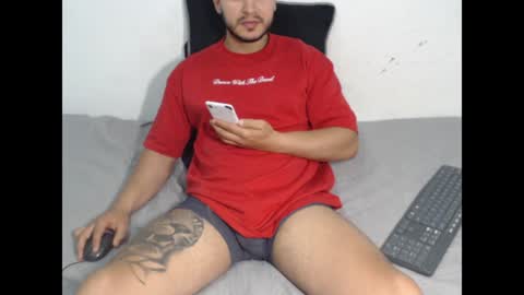 Snapshot of dantebrown1 chatting on January 3, 2025, 3:38 am dantebrown1 online show from January 3, 2025, 3:38 am