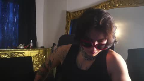 Snapshot of dantecoppolaa chatting on February 16, 2025, 6:43 pm Dante coppola online show from February 16, 2025, 6:43 pm