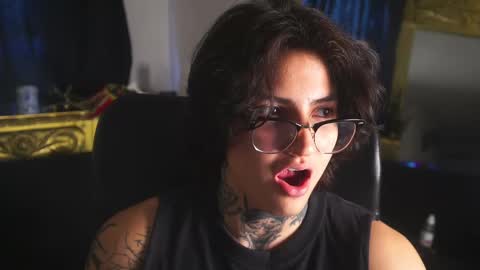 Snapshot of dantecoppolaa chatting on February 18, 2025, 2:49 pm Dante coppola online show from February 18, 2025, 2:49 pm