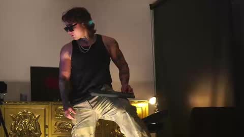 Snapshot of dantecoppolaa chatting on October 3, 2025, 12:40 am Dante coppola online show from October 3, 2025, 12:40 am