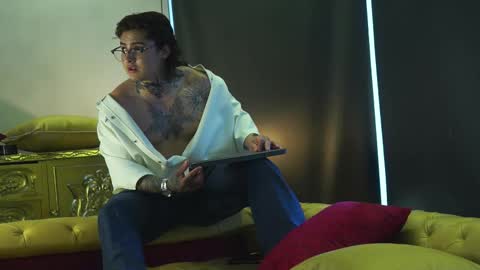 Snapshot of dantecoppolaa chatting on October 5, 2025, 8:07 pm Dante coppola online show from October 5, 2025, 8:07 pm