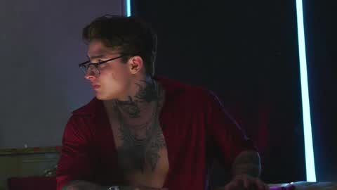 Snapshot of dantecoppolaa chatting on October 18, 2025, 8:53 pm Dante coppola online show from October 18, 2025, 8:53 pm