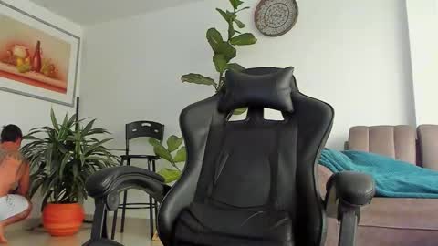 Snapshot of dantecummingss chatting on February 4, 2026, 12:33 pm Dante online show from February 4, 2026, 12:33 pm