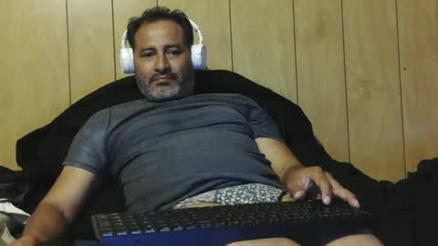 dantehot82 online show from October 6, 2025, 12:52 am