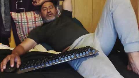 dantehot82 online show from March 1, 2026, 4:03 am