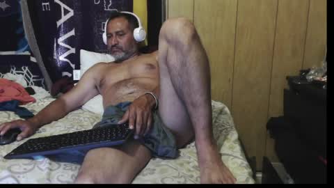 dantehot82 online show from June 10, 2026, 11:24 pm