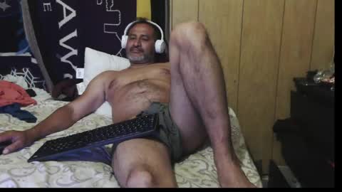 dantehot82 online show from June 11, 2026, 12:32 am