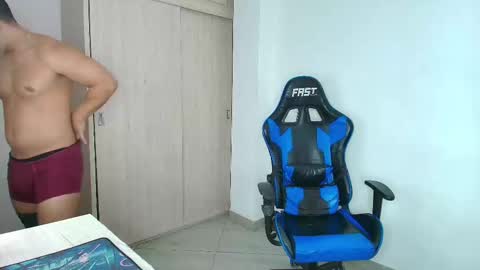 Snapshot of dantraxx chatting on January 20, 2025, 3:18 pm Dantraxx online show from January 20, 2025, 3:18 pm