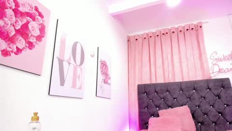 Snapshot of dany_brownie chatting on December 14, 2024, 3:40 am hi im DanyBest Squirter here on cb online show from December 14, 2024, 3:40 am