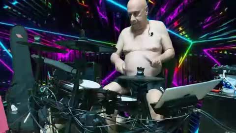 Snapshot of dany_drums chatting on June 13, 2026, 8:12 am Dany Drums online show from June 13, 2026, 8:12 am