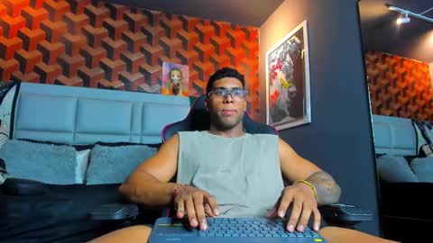 Snapshot of dany_dryy chatting on February 16, 2025, 9:05 pm Dany online show from February 16, 2025, 9:05 pm