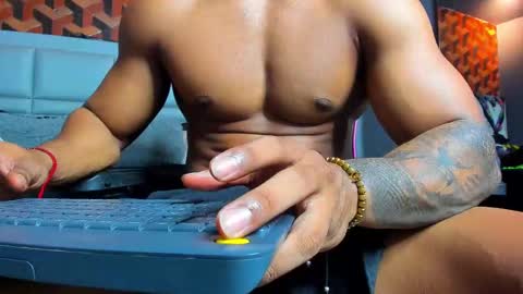Snapshot of dany_dryy chatting on February 27, 2025, 7:58 pm Dany online show from February 27, 2025, 7:58 pm