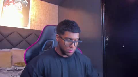 Snapshot of dany_dryy chatting on November 1, 2025, 10:01 pm Dany online show from November 1, 2025, 10:01 pm