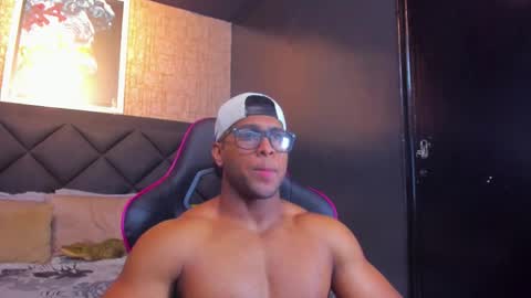 Snapshot of dany_dryy chatting on November 2, 2025, 6:10 pm Dany online show from November 2, 2025, 6:10 pm