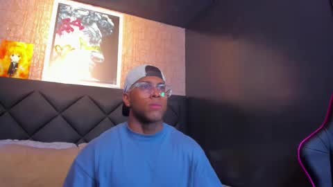 Snapshot of dany_dryy chatting on November 8, 2025, 11:03 pm Dany online show from November 8, 2025, 11:03 pm