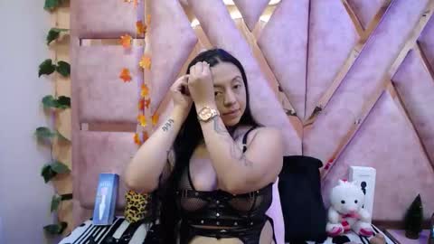 DanySwet online show from November 26, 2025, 8:21 pm