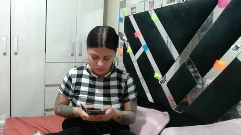 daphne877046 online show from May 12, 2026, 1:47 am