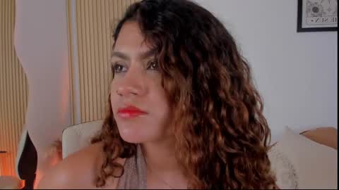 Antonella Mora online show from March 9, 2025, 5:17 pm