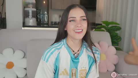 daphne_cooper1 online show from June 5, 2026, 2:07 am