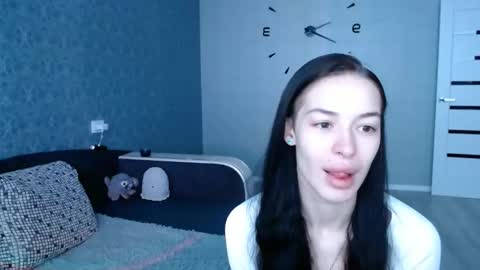 Daphne Darkthorn online show from November 20, 2025, 8:36 am