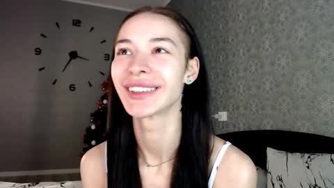 Daphne Darkthorn online show from December 21, 2025, 2:30 am