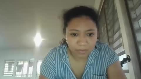 daphne_grande online show from May 18, 2026, 9:42 pm