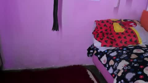 daphneandrade online show from February 15, 2025, 3:50 pm