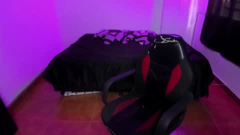 DAPHNE online show from December 15, 2024, 1:22 pm