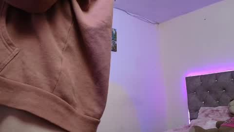 DAPHNE online show from December 21, 2024, 7:27 pm