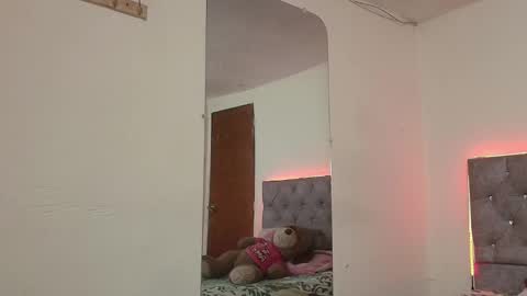 DAPHNE online show from January 8, 2025, 2:35 pm