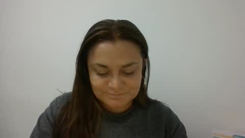 dapnne online show from November 10, 2025, 8:19 pm