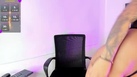 Daphne online show from January 21, 2025, 9:15 pm