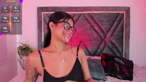 Daphne online show from February 5, 2025, 9:07 pm