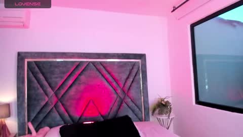 Daphne online show from February 11, 2025, 11:32 am