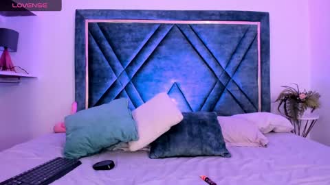 Daphne online show from February 22, 2025, 12:29 pm