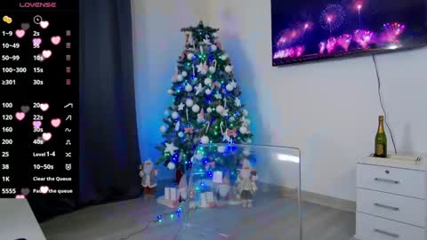 Darcie online show from December 31, 2024, 8:12 pm