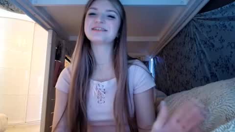 Snapshot of darcimichele chatting on November 17, 2025, 3:40 pm Iwi online show from November 17, 2025, 3:40 pm