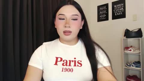 Snapshot of darcy_world chatting on October 20, 2025, 4:35 am DARCY online show from October 20, 2025, 4:35 am