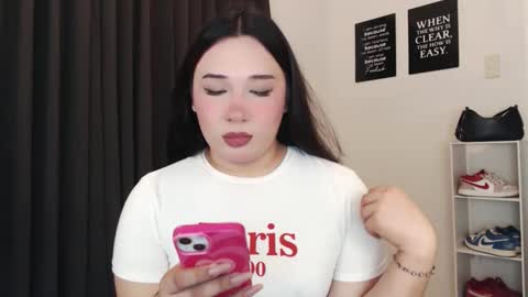 Snapshot of darcy_world chatting on October 22, 2025, 5:19 am DARCY online show from October 22, 2025, 5:19 am