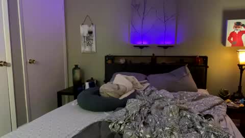 Snapshot of dareme917 chatting on December 28, 2024, 1:06 pm dareme917 online show from December 28, 2024, 1:06 pm