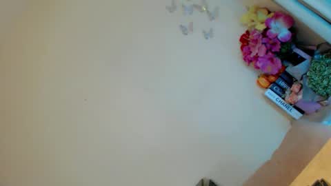 Snapshot of daretolovemexx chatting on December 7, 2024, 9:28 am Angel Condensada online show from December 7, 2024, 9:28 am