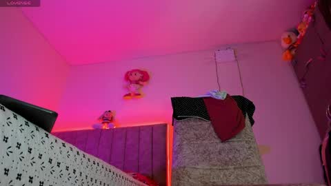 dariana_hot online show from April 24, 2026, 3:03 pm